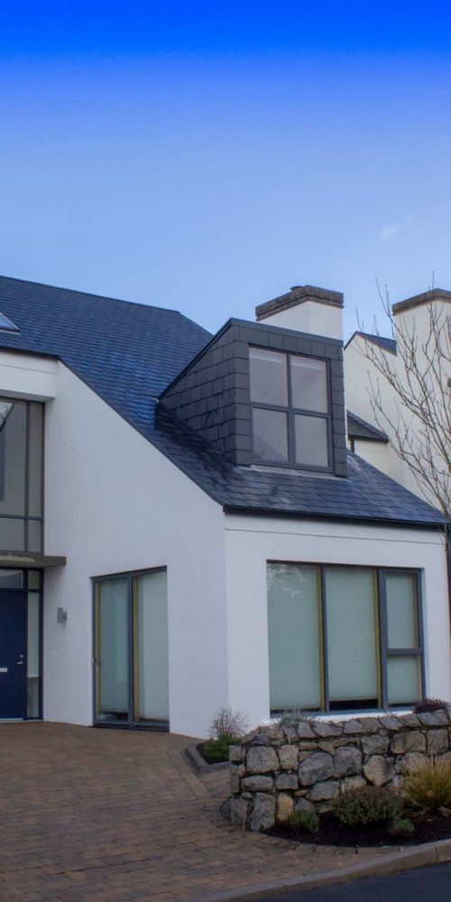 Carraig An Iolair, Barna